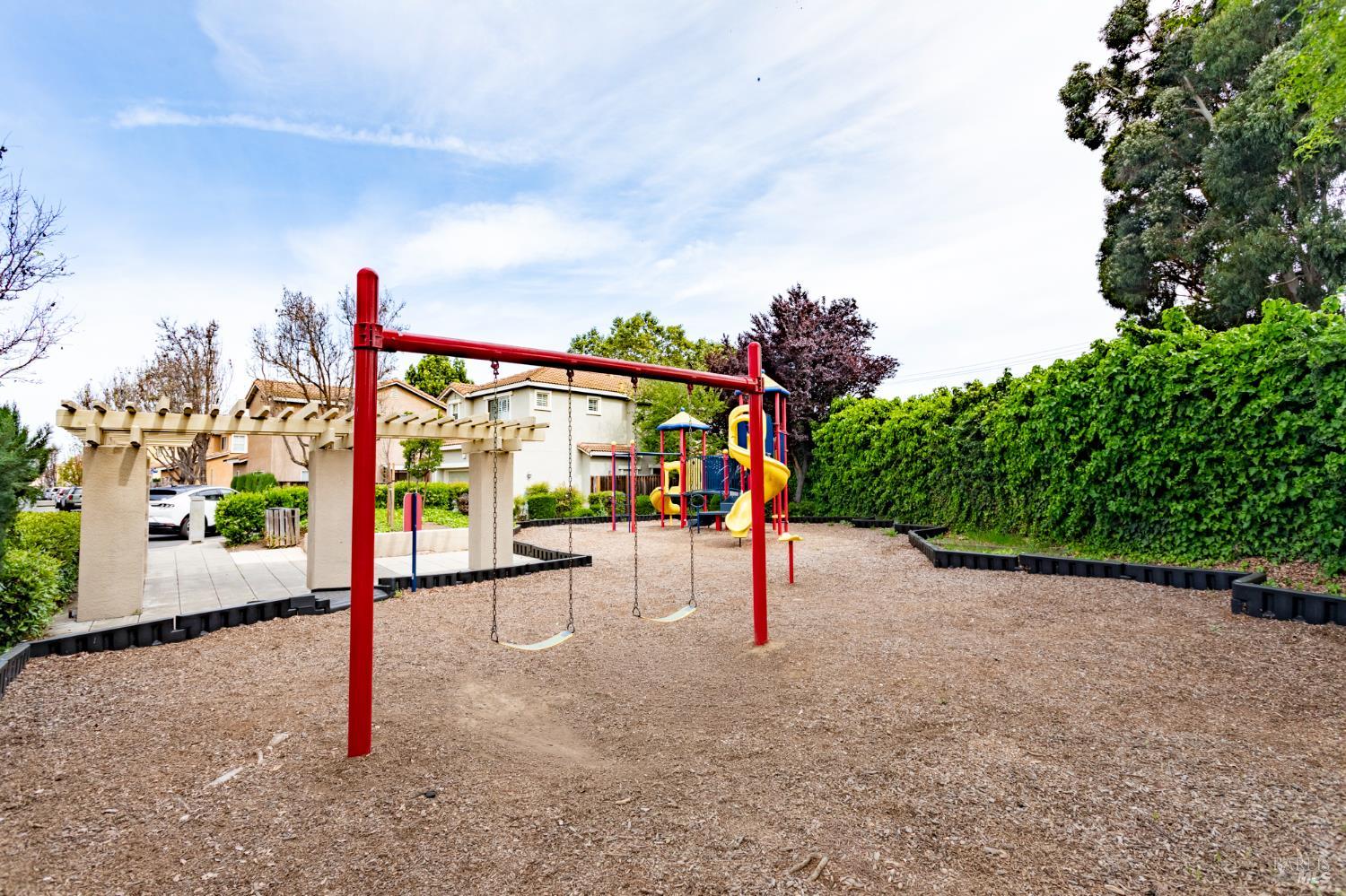 Community grounds at 33004 Calle la Mirada Common