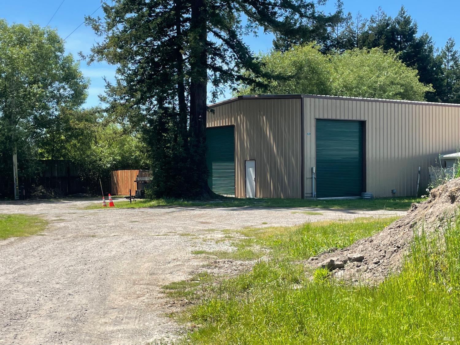 Warehouse at 3640 Gravenstein Highway South